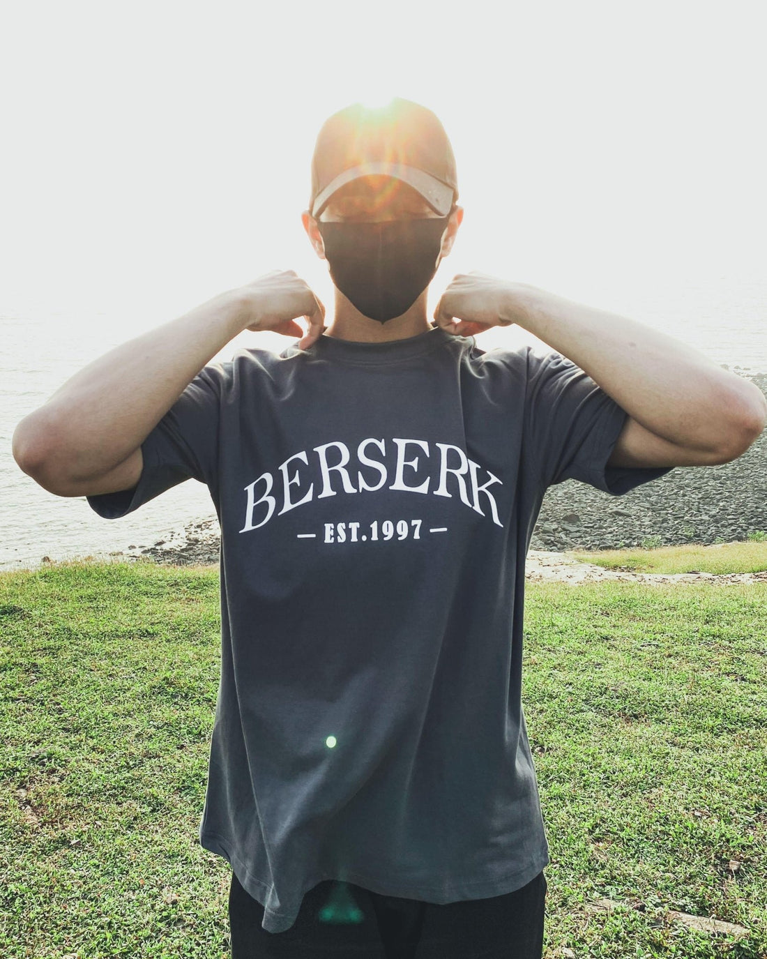 Berserk / Vintage Charcoal Gray / Oversized T-Shirt - ZAMS